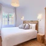 Anna Villa